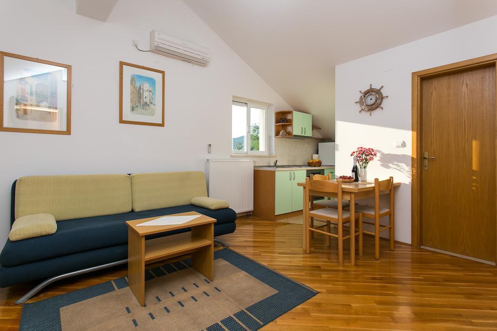 Apartments Miramare & Campara دوبروفينك الغرفة الصورة