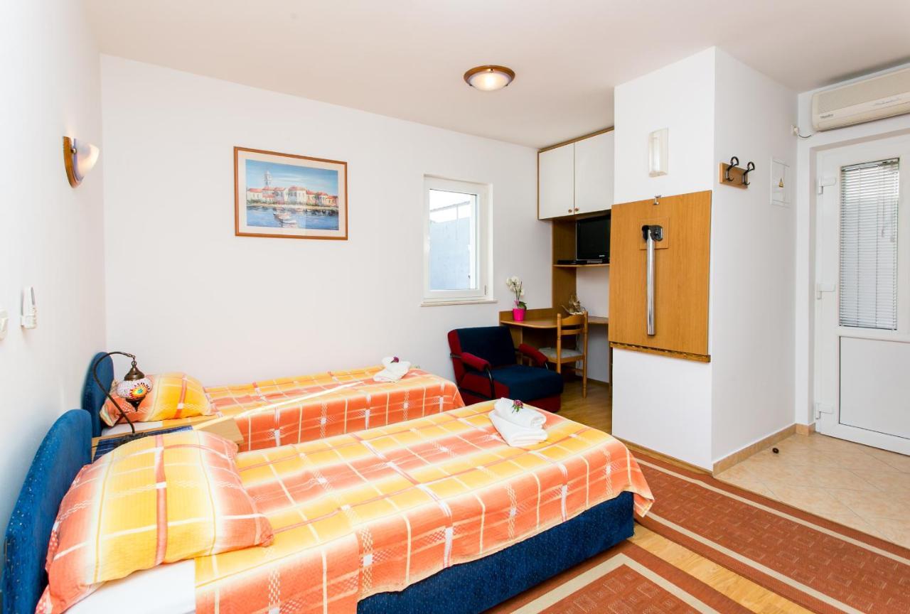 Apartments Miramare & Campara دوبروفينك الغرفة الصورة